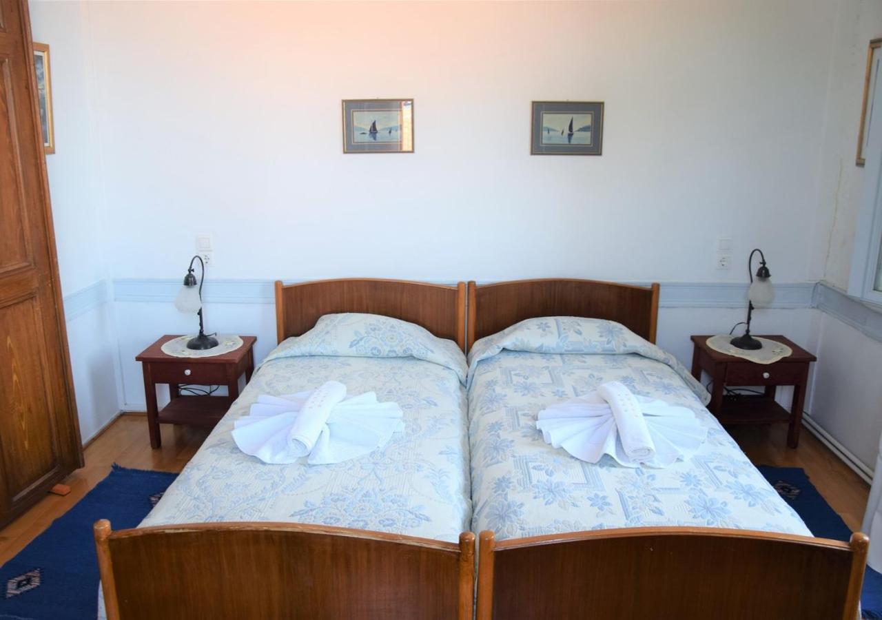 Villa Annie Митимна Экстерьер фото